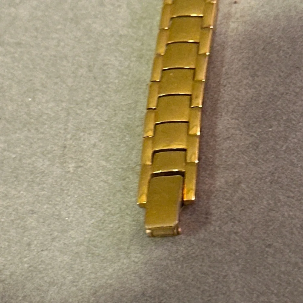 Pulsar V220-L336A Gold Tone Crystal Bezel Rectangular Quartz‎ Dress Watch 6.5